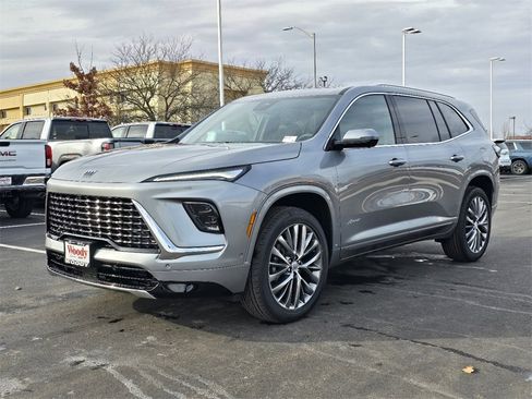 New 2026 Buick Enclave Avenir w/ Super Cruise Package image 4