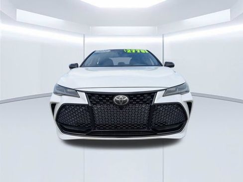Used 2020 Toyota Avalon Touring FWD image 9