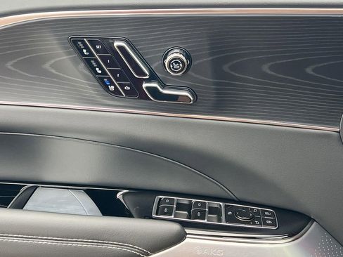 New 2026 Cadillac Lyriq V image 23