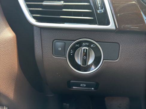 Used 2019 Mercedes-Benz GLS 450 4MATIC image 25