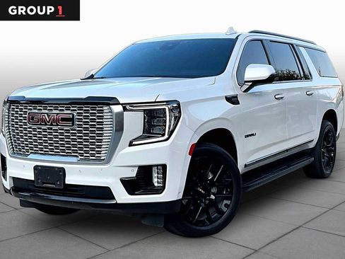 Used 2024 GMC Yukon XL Denali w/ Advanced Technology Package AWD/4WD image 1