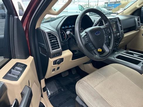 Used 2015 Ford F150 XLT w/ Equipment Group 302A Luxury image 5