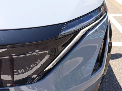 Certified 2023 Nissan Ariya FWD image 11