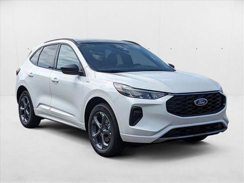 New 2024 Ford Escape ST-Line image 7