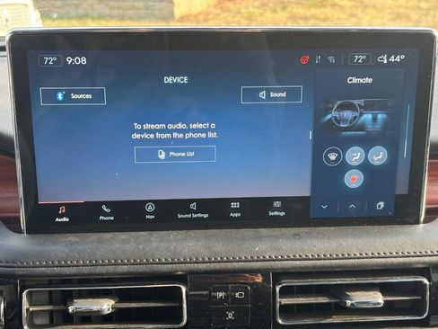 Used 2022 Lincoln Nautilus Reserve image 21