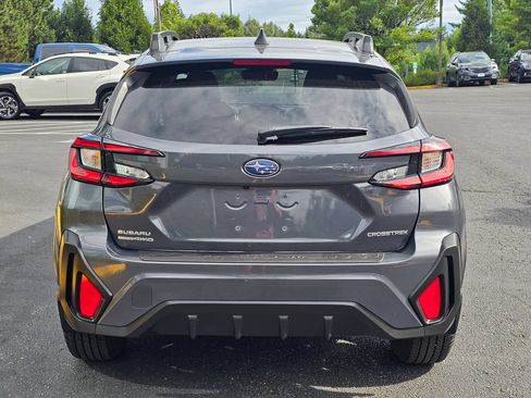 Used 2024 Subaru Crosstrek 2.0i Premium AWD/4WD image 6