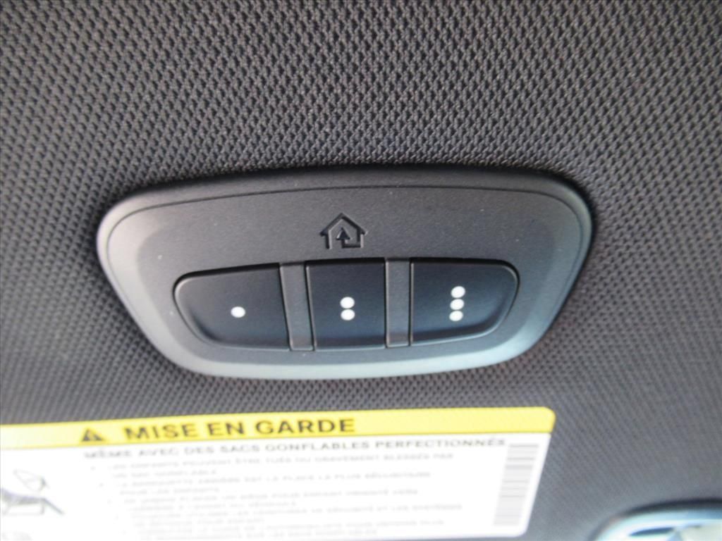 New 2026 Chrysler Pacifica Select FWD image 23