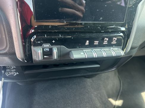 Certified 2026 RAM 2500 Big Horn AWD/4WD image 26