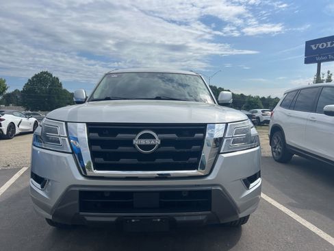 Used 2021 Nissan Armada SV AWD/4WD image 6