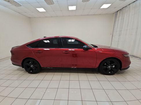 Used 2025 Honda Accord Sport image 27