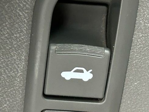 Used 2009 Hyundai Sonata GLS image 5