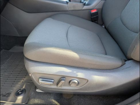 Used 2025 Toyota RAV4 XLE image 10