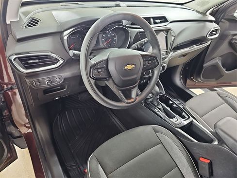Certified 2022 Chevrolet TrailBlazer LT w/ Convenience Package image 20