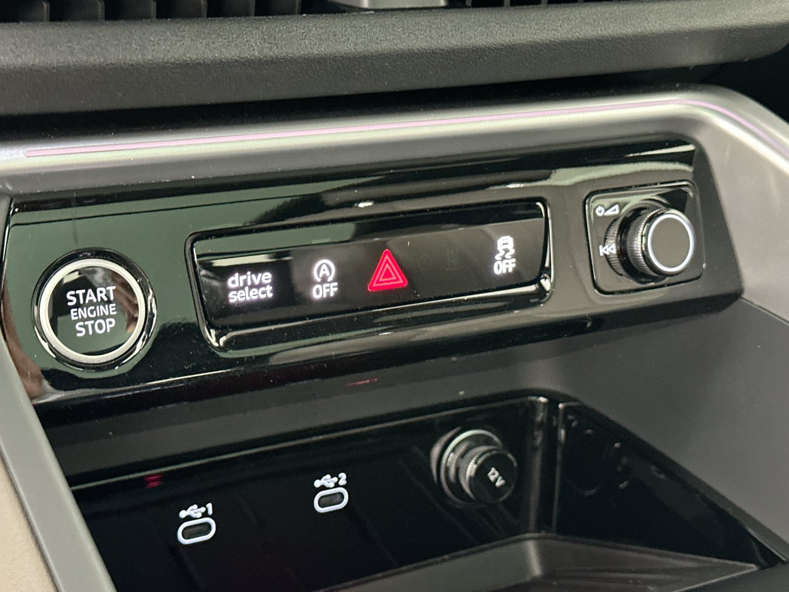 Certified 2025 Audi Q5 Premium Plus w/ Premium Plus AWD/4WD image 25