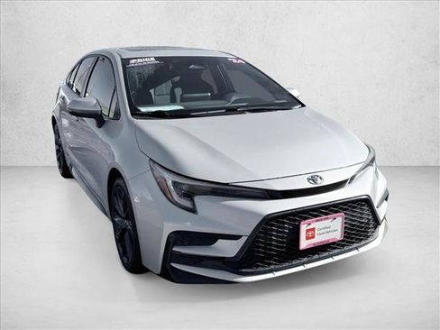 Certified 2024 Toyota Corolla SE w/ SE Premium Package image 3