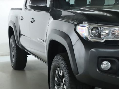 Certified 2023 Toyota Tacoma TRD Off-Road AWD/4WD image 8