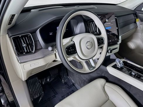 New 2026 Volvo XC90 T8 Ultra w/ Protection Package AWD/4WD image 9