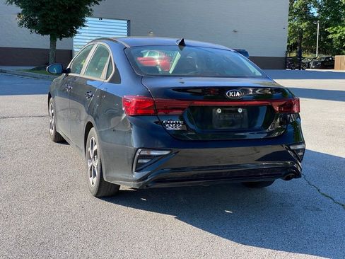 Used 2020 Kia Forte LXS FWD image 5