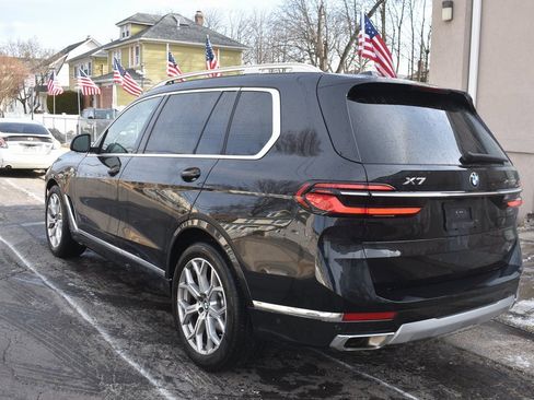 Used 2025 BMW X7 xDrive40i image 8