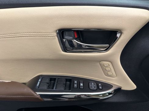 Used 2015 Toyota Avalon XLE Touring image 19