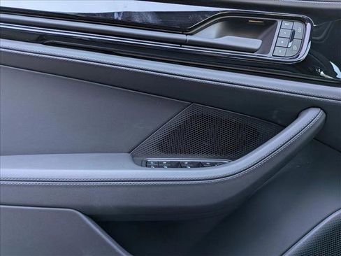 New 2025 Porsche Panamera image 13