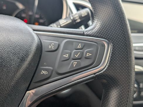 Used 2019 Chevrolet Equinox LT FWD image 24