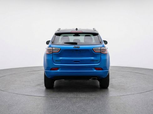 Used 2025 Jeep Compass Limited AWD/4WD image 7