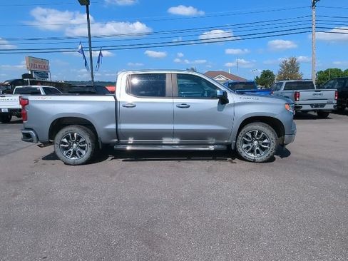 Used 2023 Chevrolet Silverado 1500 LT AWD/4WD image 28
