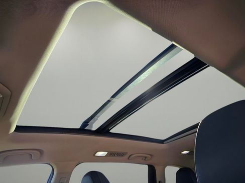 Used 2022 Subaru Ascent Limited w/ Technology Package image 24