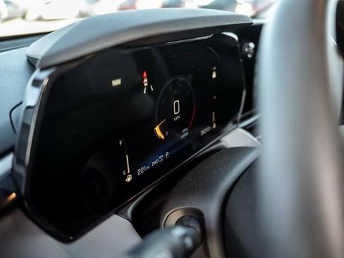 Used 2025 Chevrolet TrailBlazer LT image 37