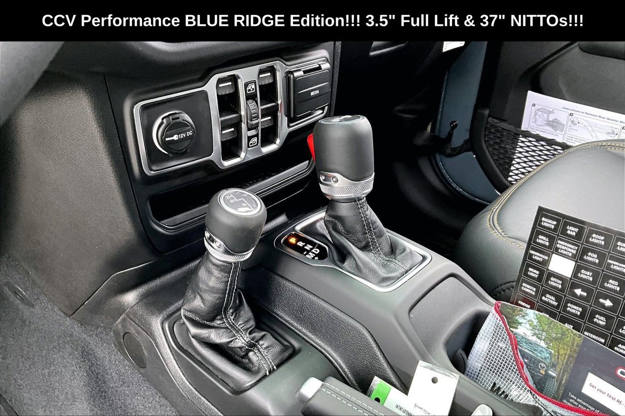 New 2026 Jeep Wrangler Unlimited Sahara AWD/4WD image 30