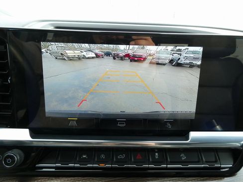 Certified 2025 Chevrolet Silverado 1500 LT Trail Boss w/ Convenience Package II image 33