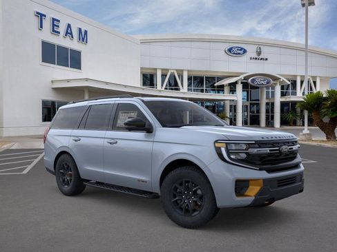 New 2026 Ford Expedition Tremor image 7