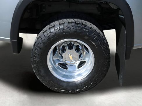 Used 2024 Chevrolet Silverado 3500 LTZ w/ LTZ Convenience Package AWD/4WD image 9