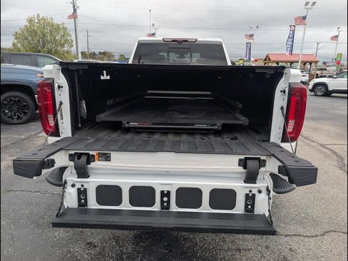 Used 2023 GMC Sierra 3500 Denali w/ Denali Ultimate Package image 21