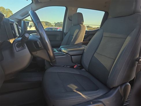 Used 2022 GMC Sierra 1500 SLE w/ X31 Off-Road Package image 13