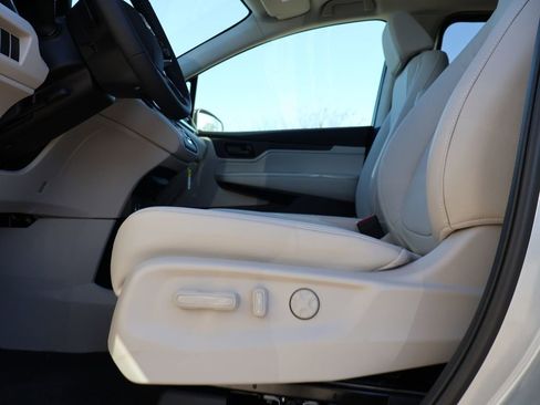 New 2026 Honda Odyssey EX-L image 24