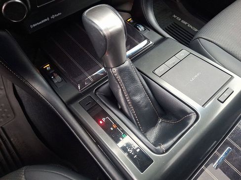 Used 2023 Lexus GX 460 Premium image 16