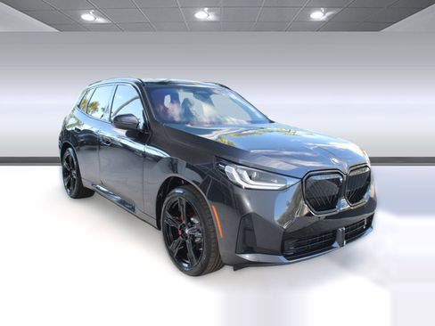 Certified 2025 BMW X3 xDrive30i w/ Premium Package image 7