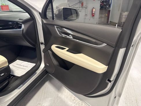 Used 2020 Cadillac XT6 Sport AWD/4WD image 39