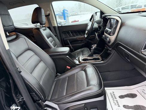 Used 2022 GMC Canyon Denali image 25