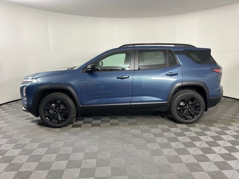 New 2026 Chevrolet Equinox LT w/ Midnight Edition FWD image 2