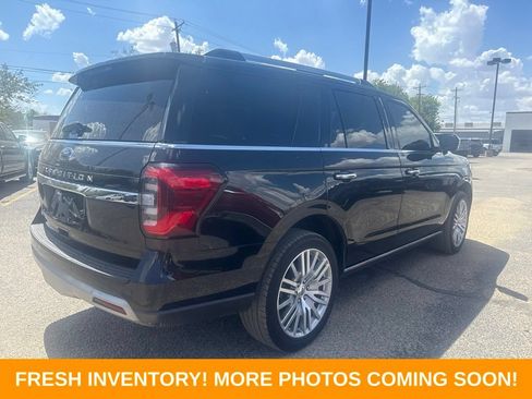 Used 2024 Ford Expedition Limited RWD image 2