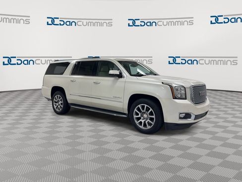 Used 2015 GMC Yukon XL Denali w/ Open Road Package AWD/4WD image 2