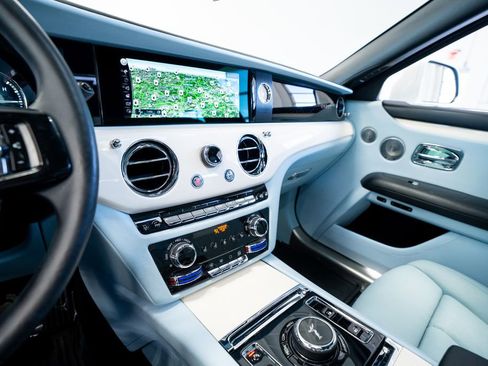 Used 2022 Rolls-Royce Ghost AWD/4WD image 26