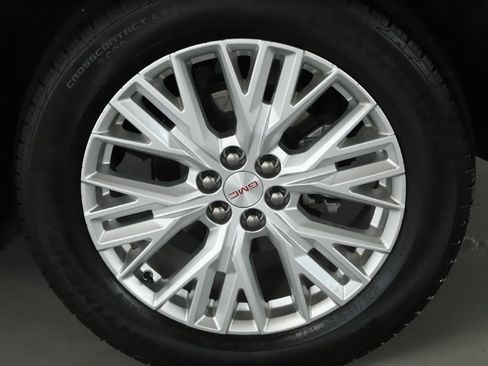 Used 2024 GMC Acadia Elevation FWD image 38