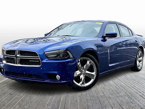 Used 2012 Dodge Charger SXT Plus image 3