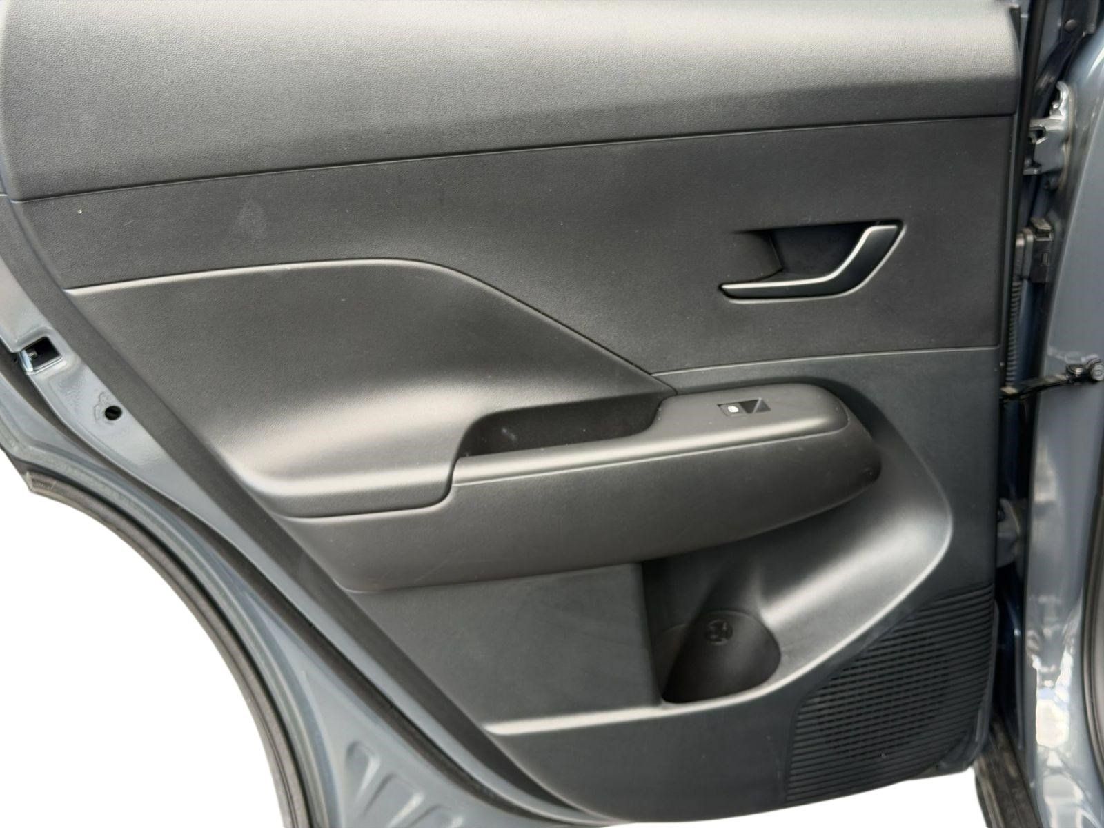 Used 2026 Hyundai Kona SEL Sport FWD image 15