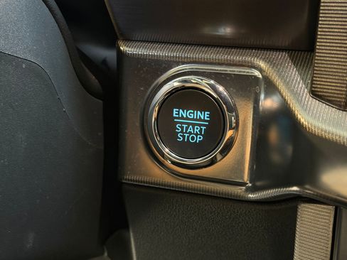 Used 2025 Ford F150 Platinum AWD/4WD image 39