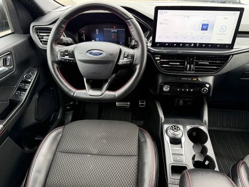 Certified 2024 Ford Escape ST-Line w/ Tech Pack #1 AWD/4WD image 8